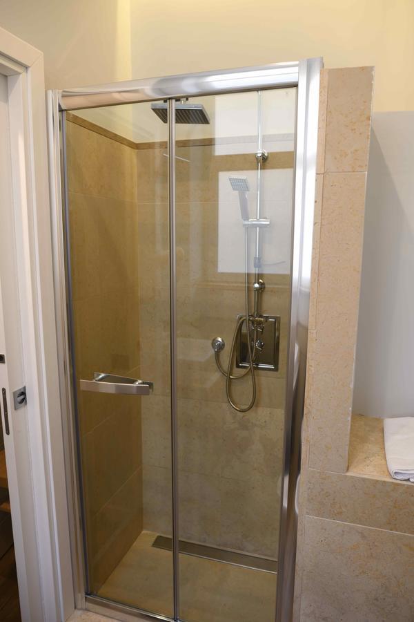 50 SUITE Relais&Relax Napoli Bagian luar foto